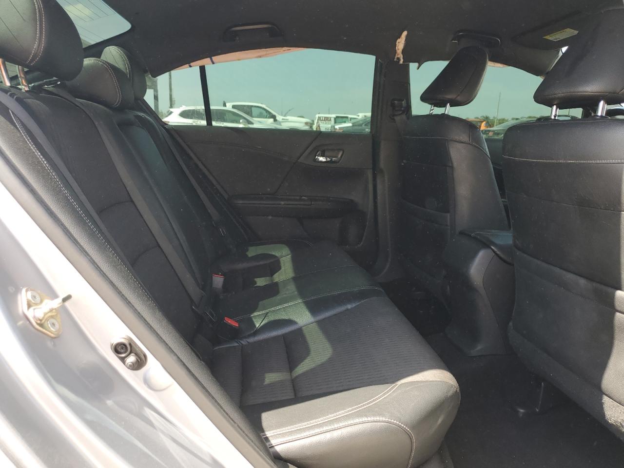 1HGCR2F58HA191501 HONDA ACCORD 2017