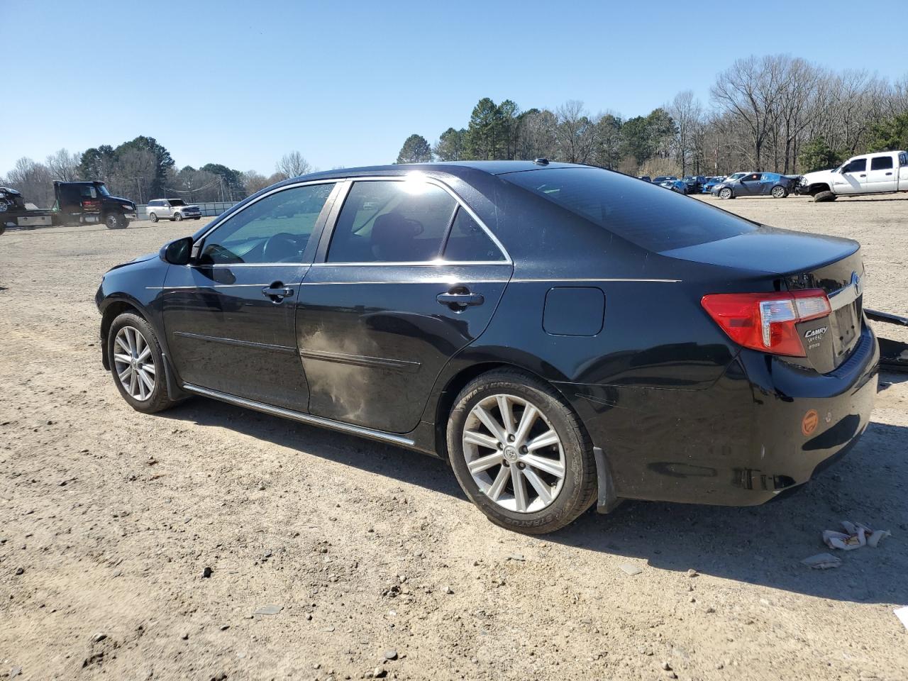 2014 Toyota Camry - Image 2