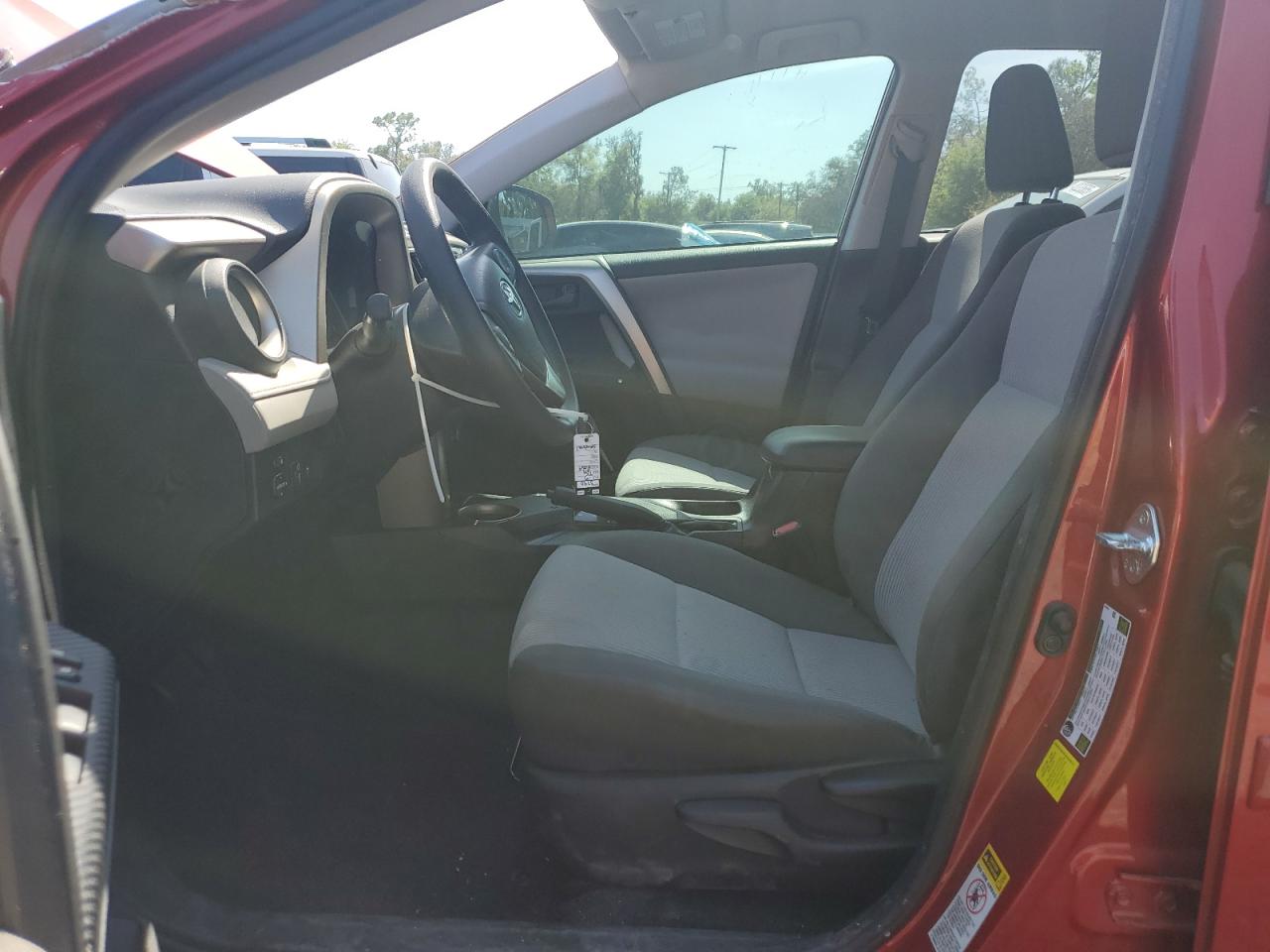 2015 Toyota RAV 4 - Image 7