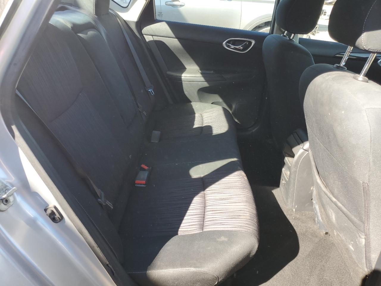 3N1AB7AP2KY328146 NISSAN SENTRA 2019