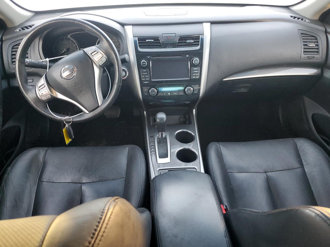 2015 Nissan Altima - Image 8