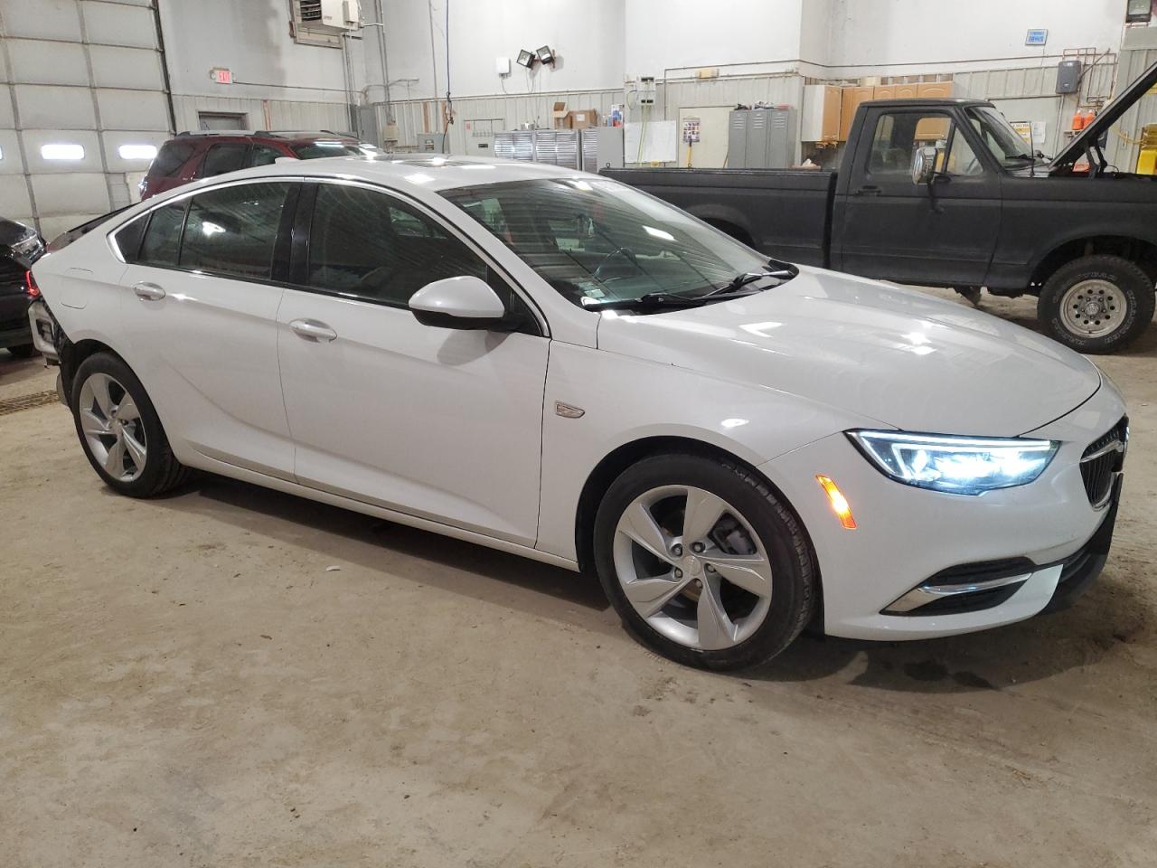 2018 Buick Regal - Image 4