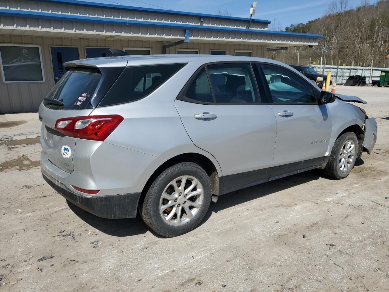 2GNAXREV9J6133820 CHEVROLET EQUINOX 2018