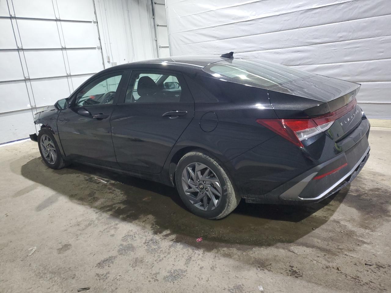 2024 Hyundai Elantra - Image 2