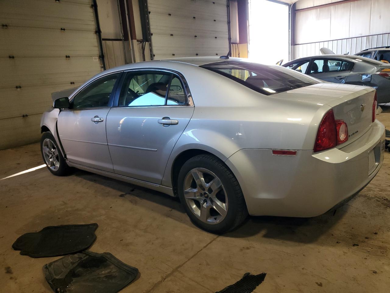2010 Chevrolet Malibu - Image 2