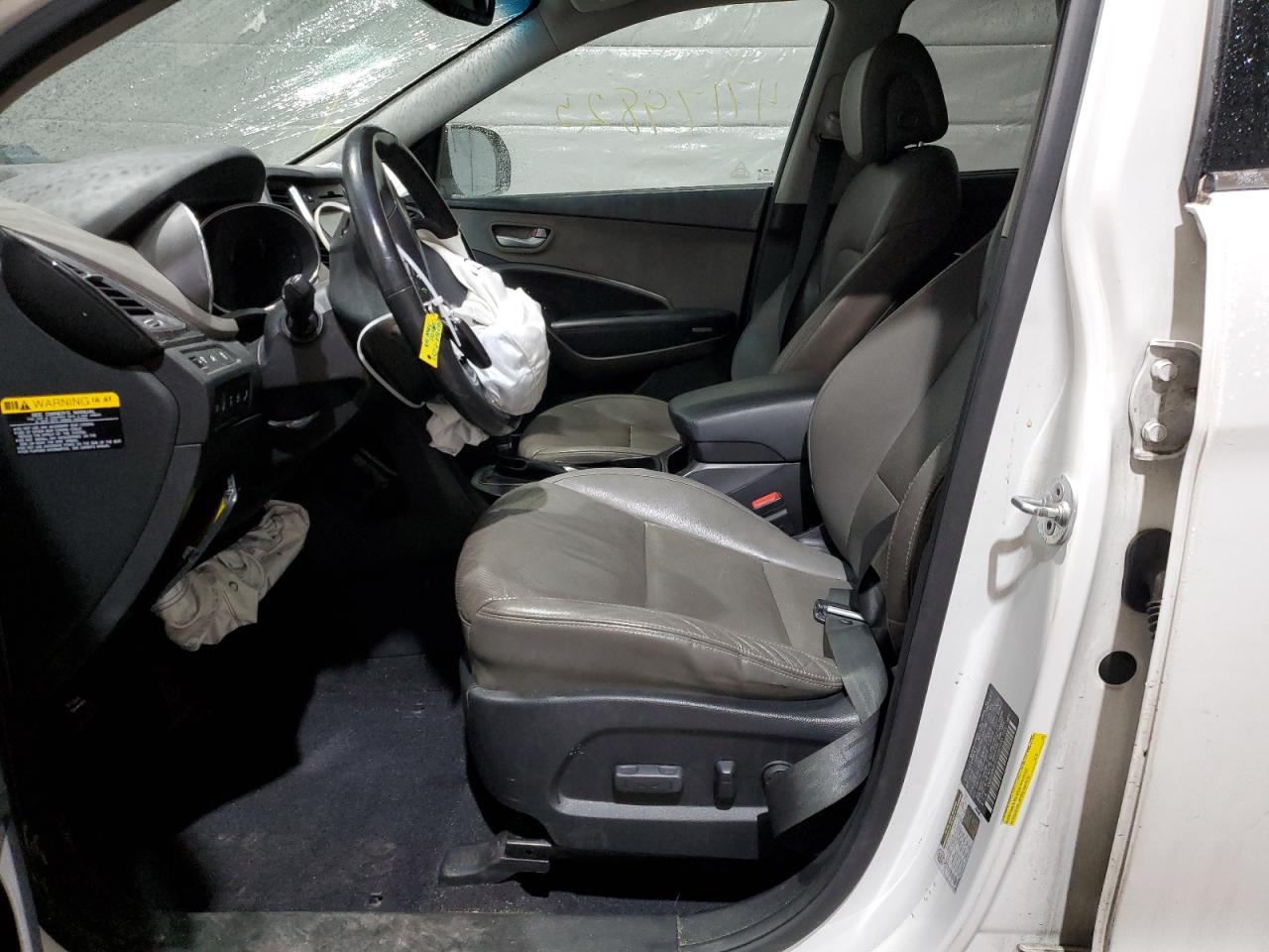 2015 Hyundai Santa Fe - Image 7