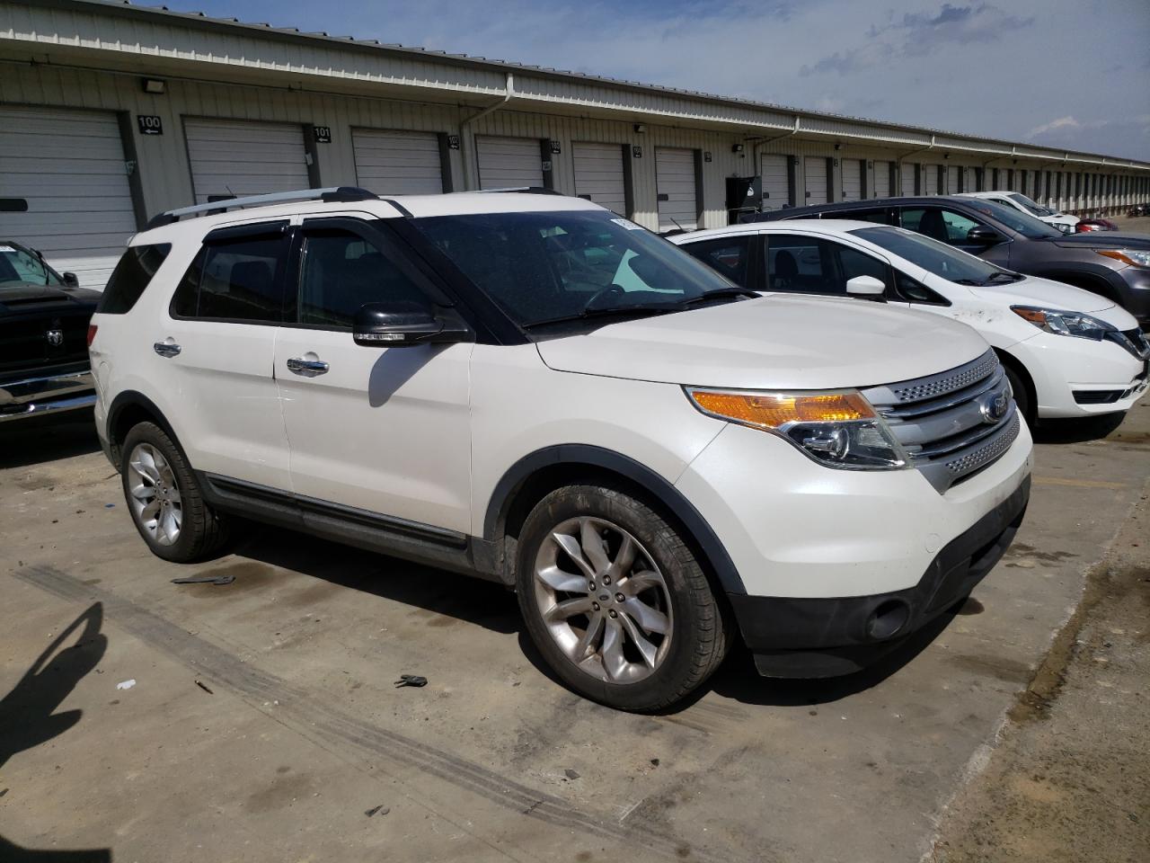 2015 Ford Explorer - Image 4
