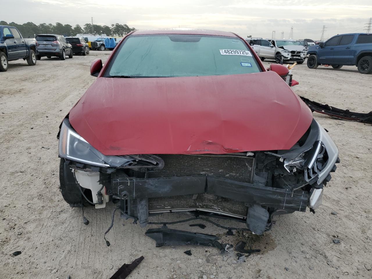 2019 Hyundai Elantra - Image 5