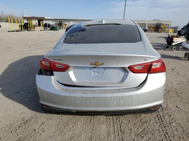 Седани CHEVROLET MALIBU 2016 Сріблястий