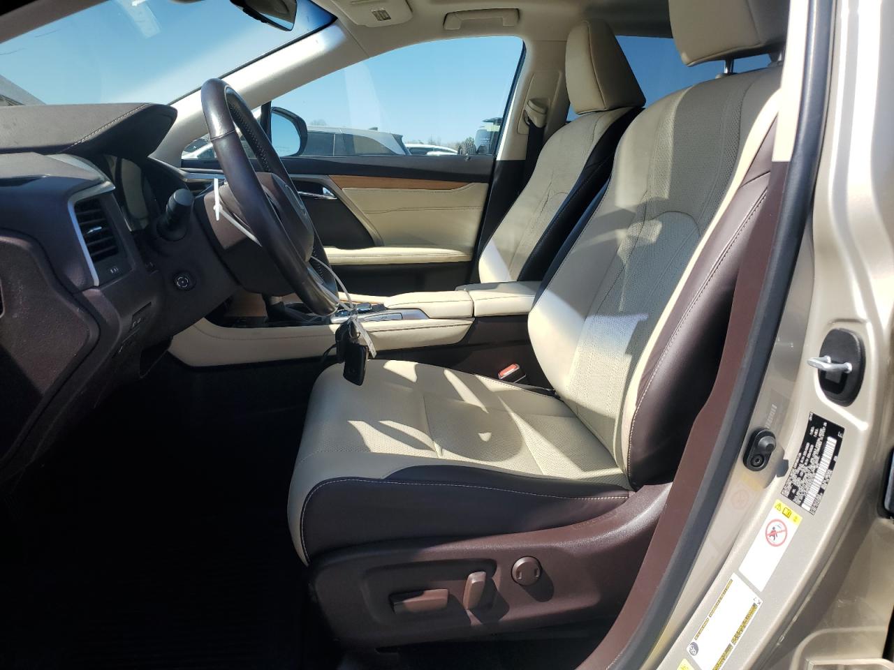 2019 Lexus RX - Image 7