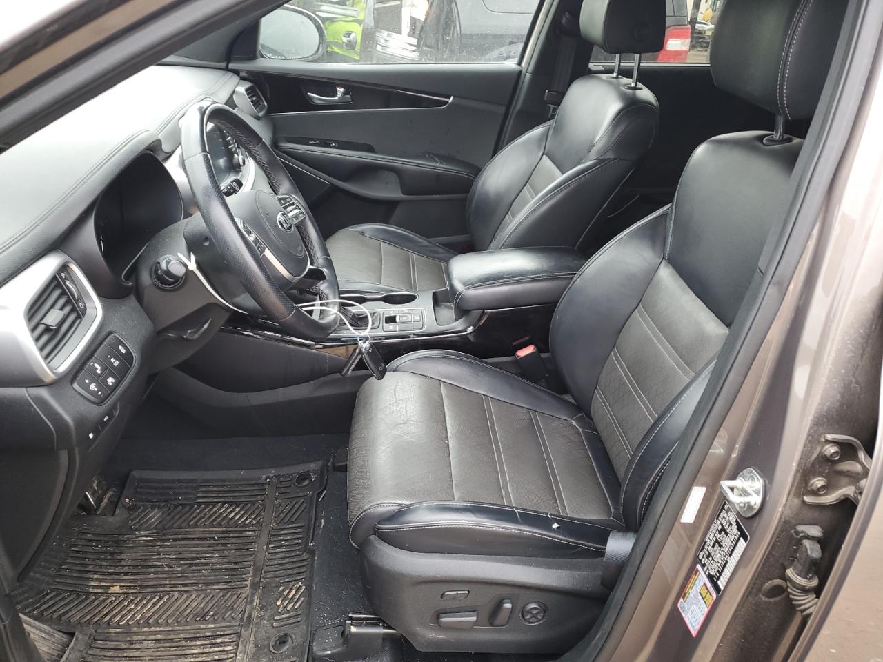 2019 Kia Sorento - Image 7