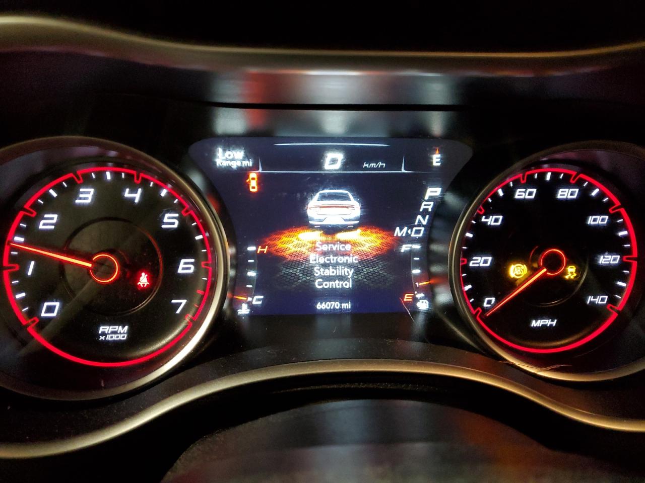 2018 Dodge Charger - Image 9