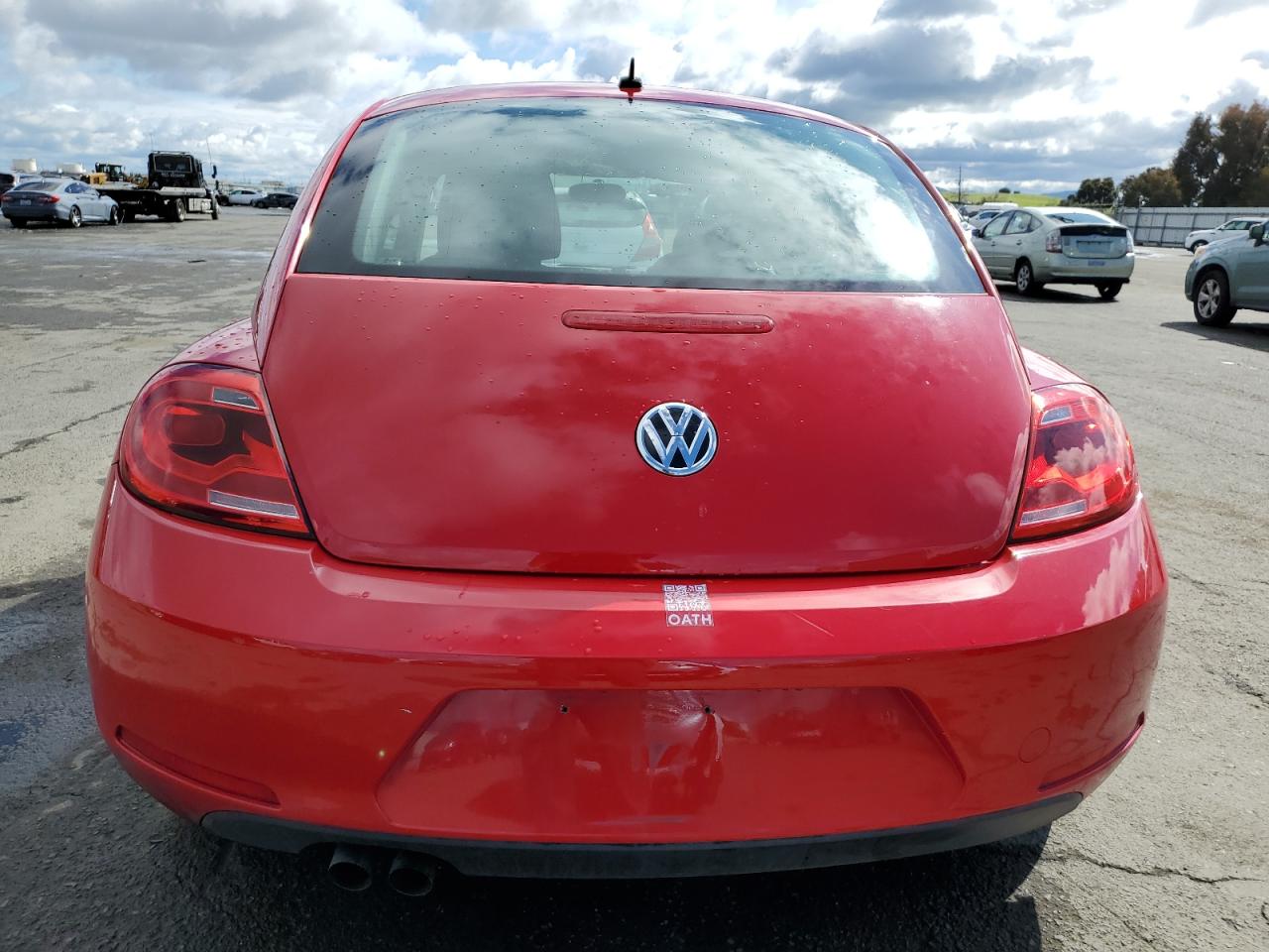 2014 Volkswagen Beetle - Image 6