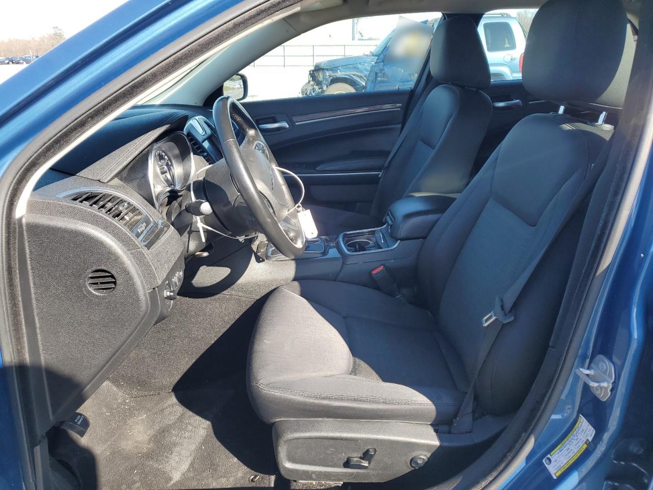 2021 Chrysler 300 - Image 7