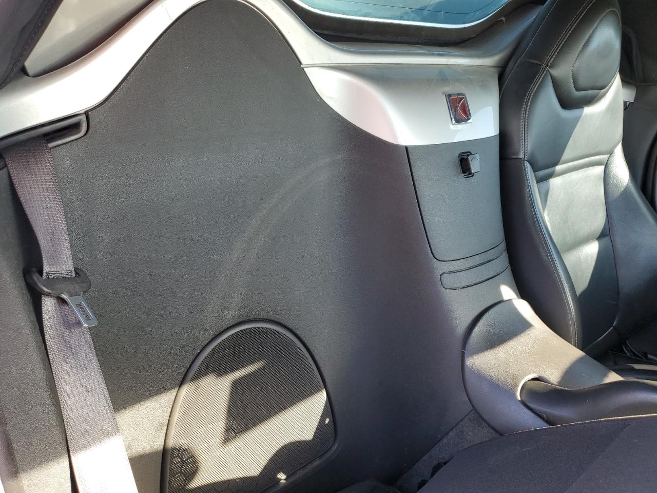 2009 Saturn Sky - Image 10