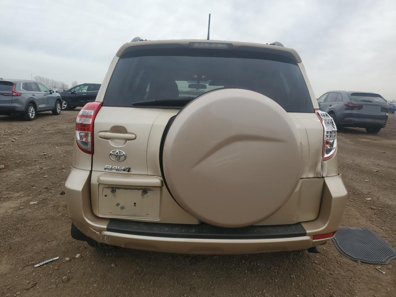 2012 Toyota RAV 4 - Image 6