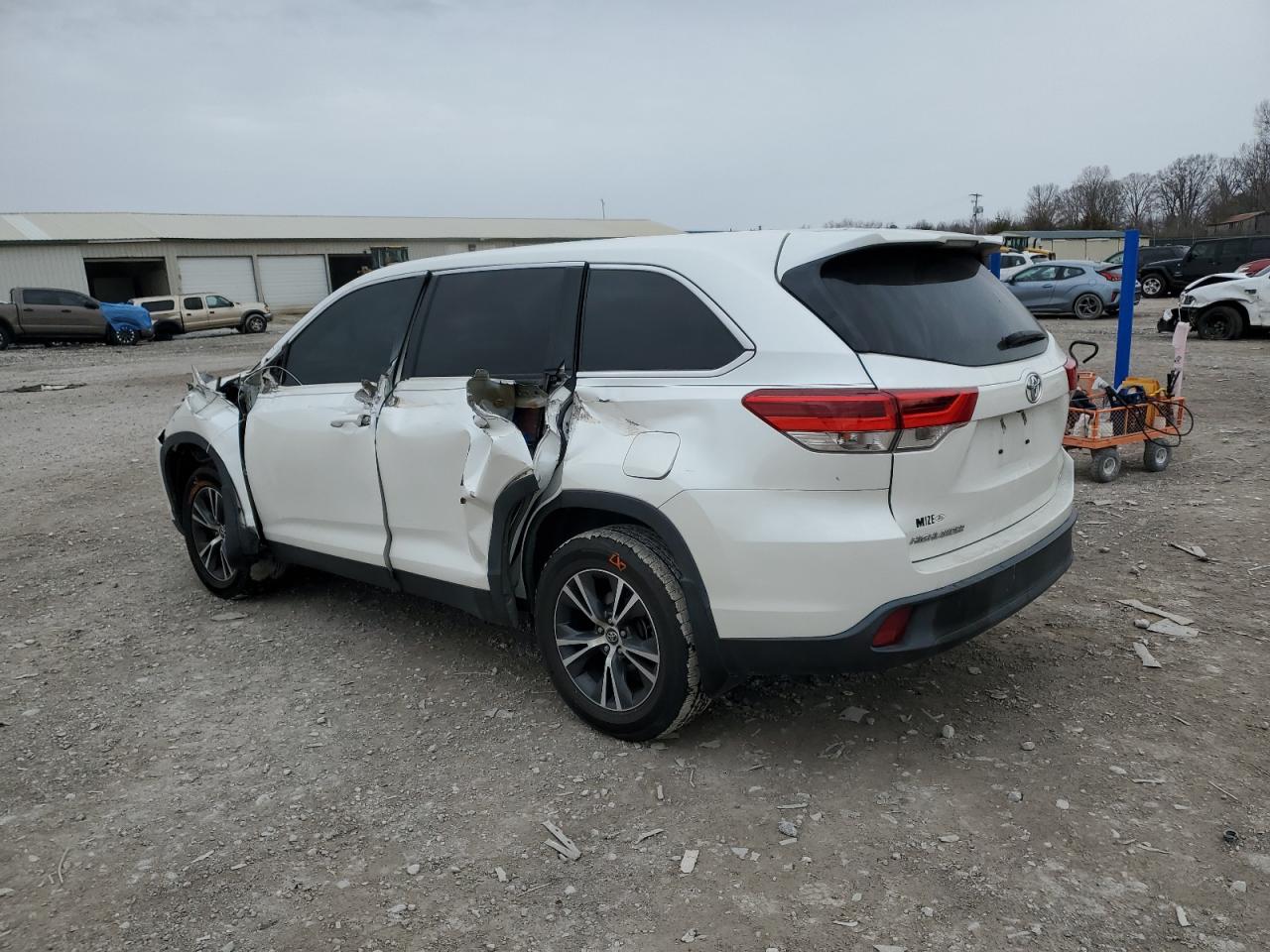 5TDBZRFHXKS720812 TOYOTA HIGHLANDER 2019
