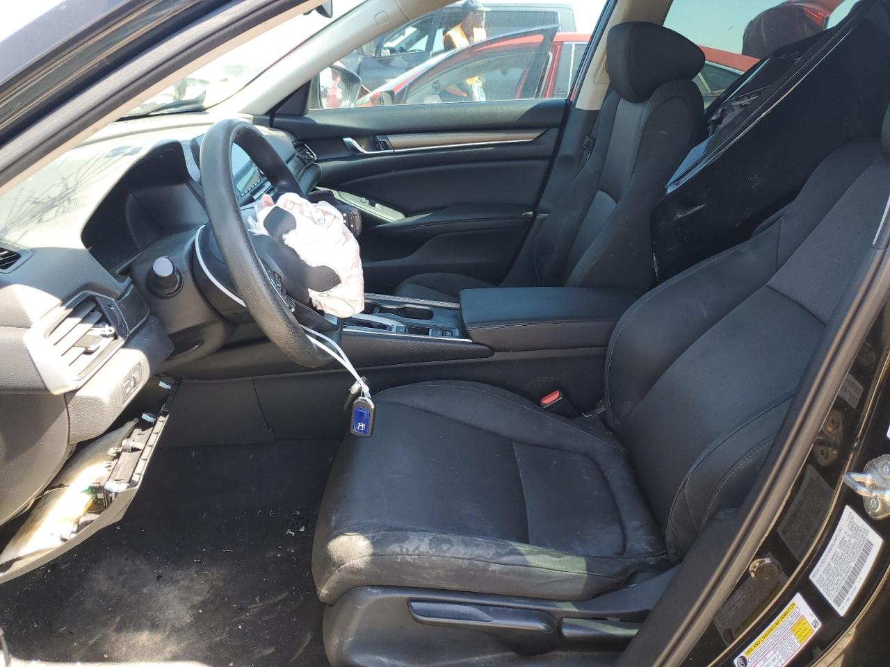 1HGCV1F15KA006055 HONDA ACCORD 2019