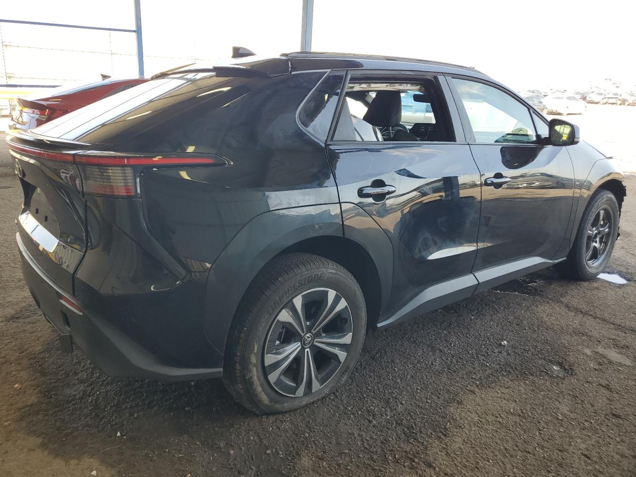 JTMAAAAA5RA050950 TOYOTA BZ4X XLE 2024