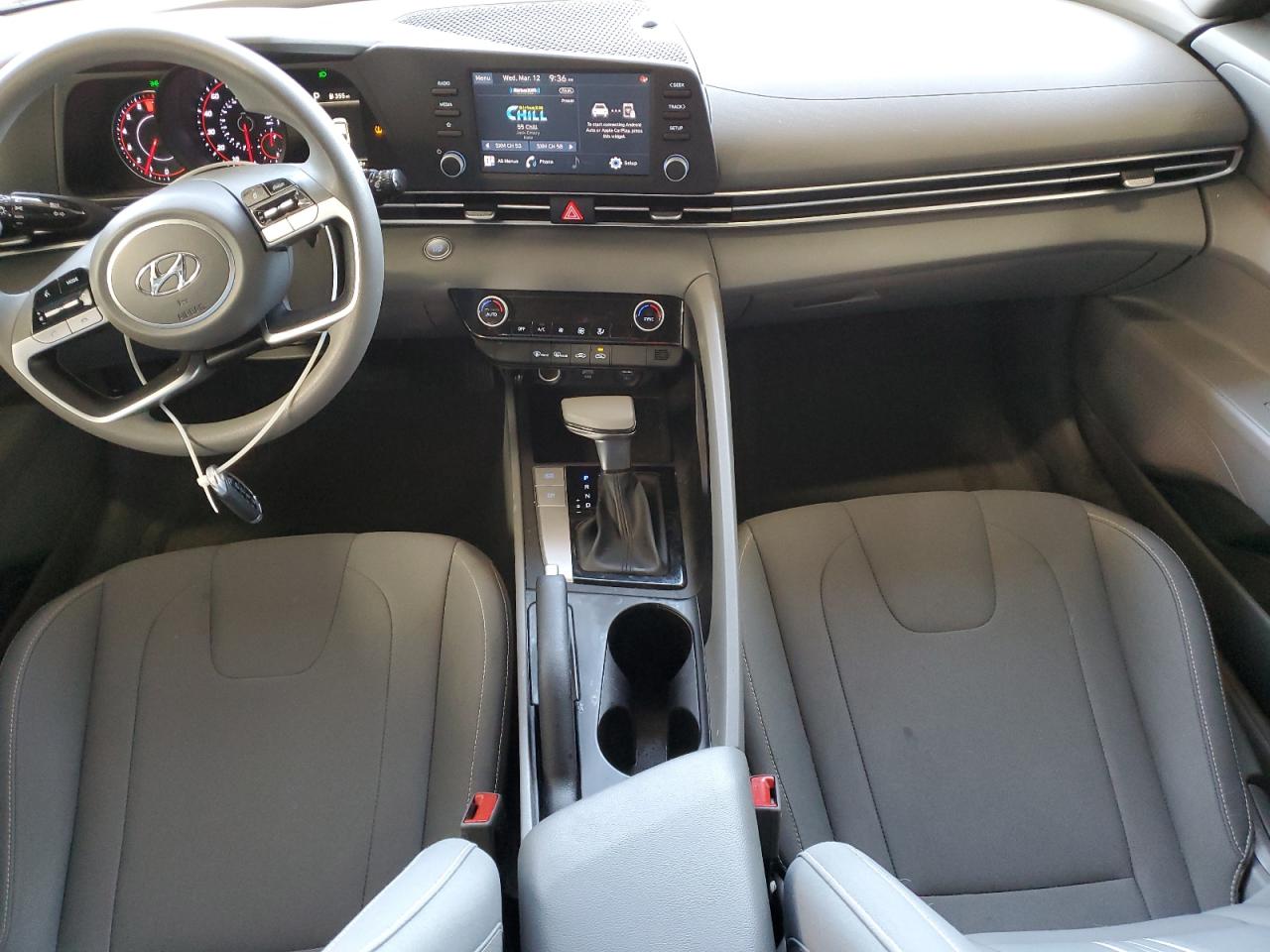 2023 Hyundai Elantra - Image 8