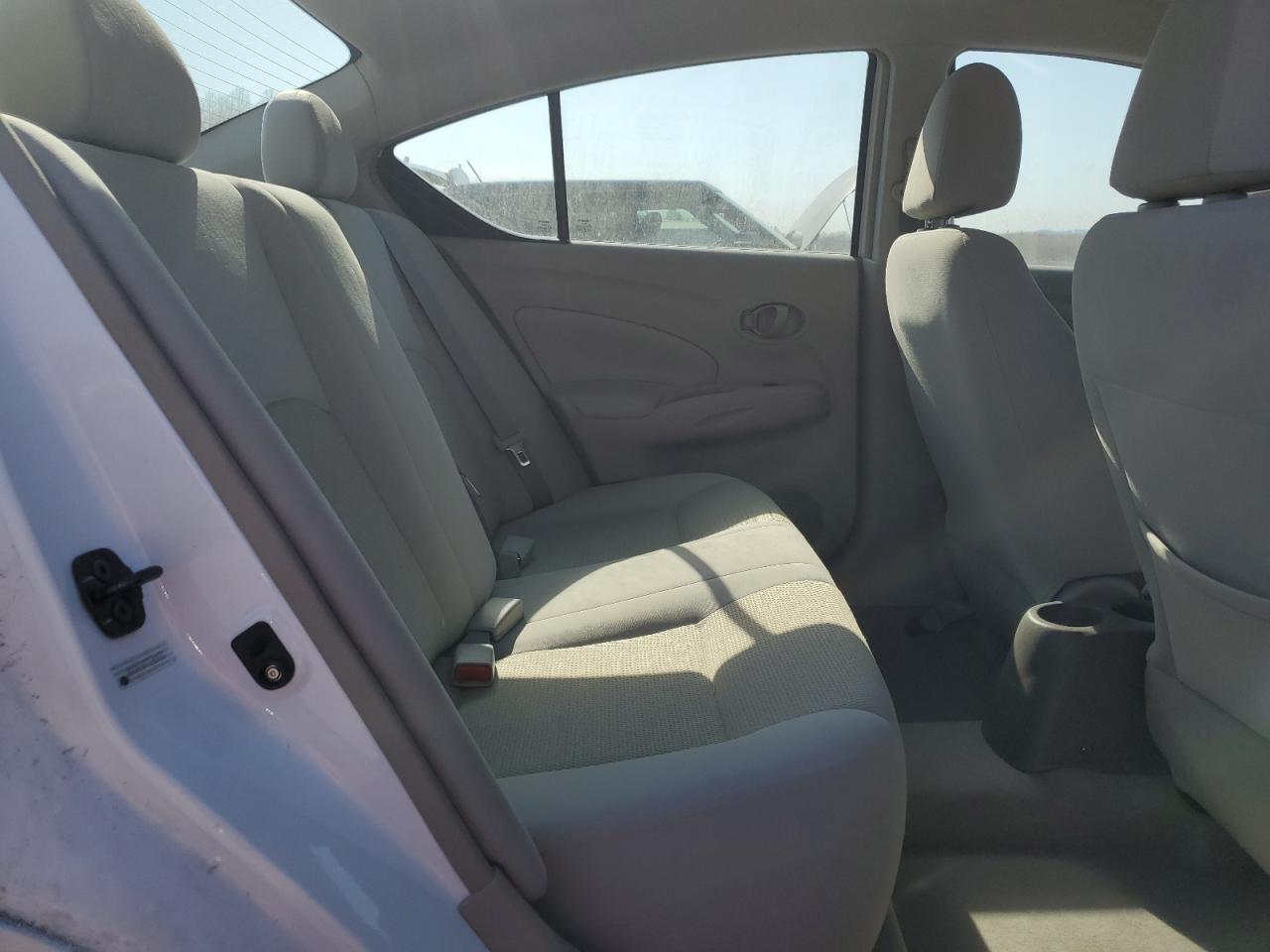 2012 Nissan Versa - Image 10