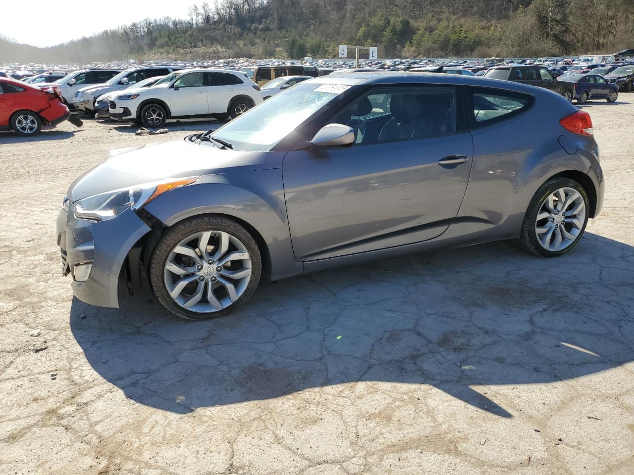 2015 Hyundai Veloster за продажба в Hurricane, WV - All Over