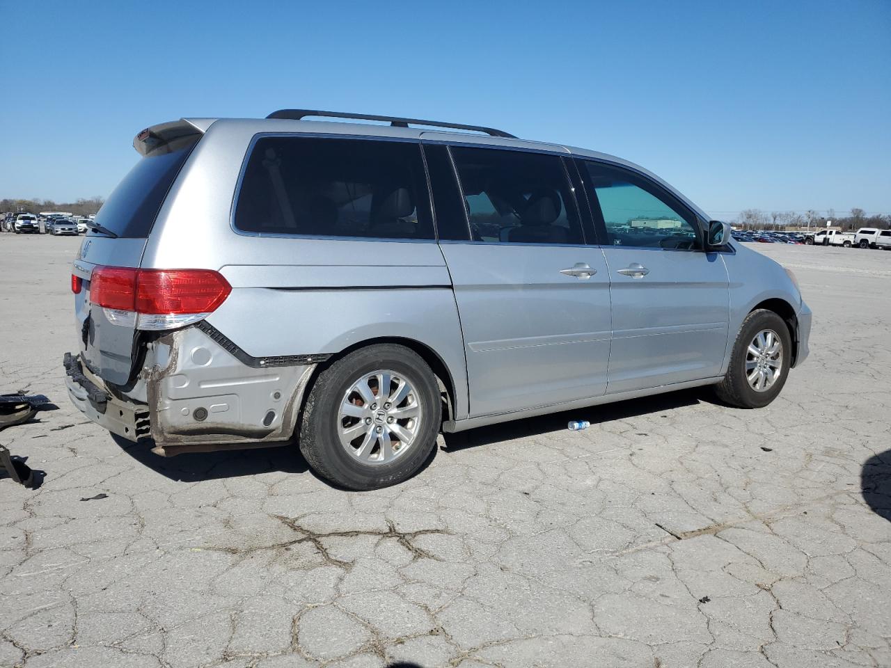 2010 Honda Odyssey - Image 3