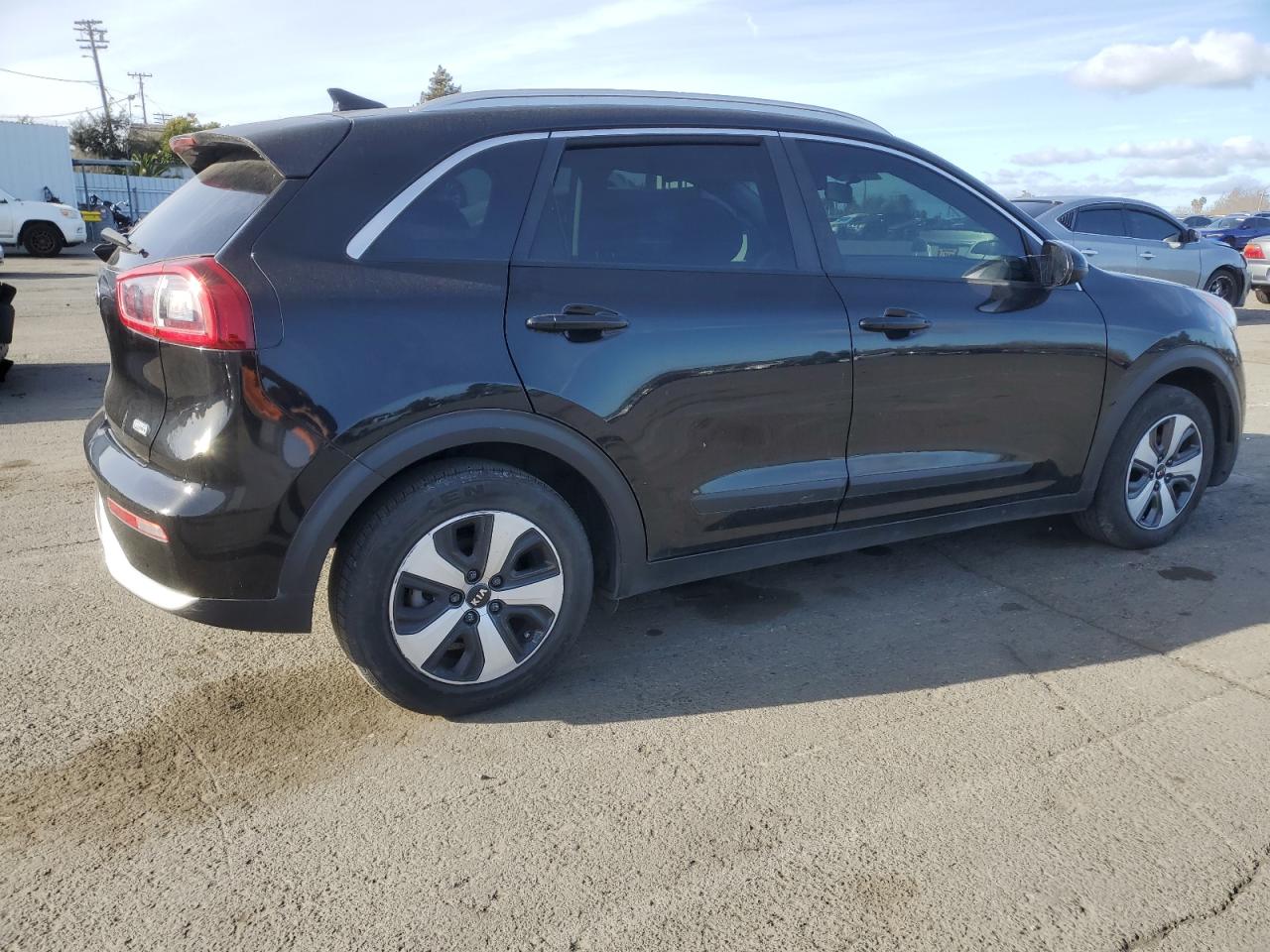 2018 Kia Niro - Image 3