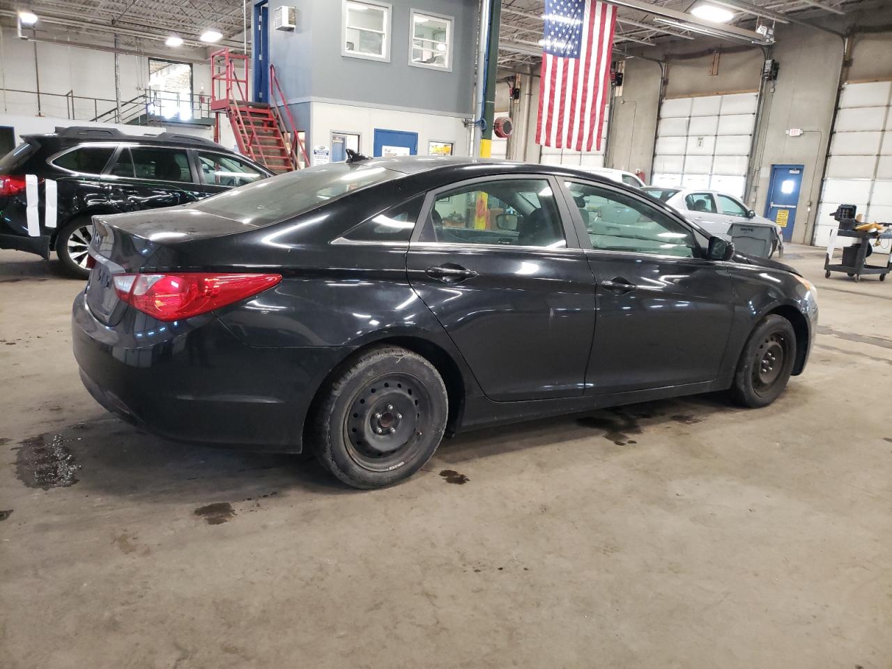 2011 Hyundai Sonata - Image 3
