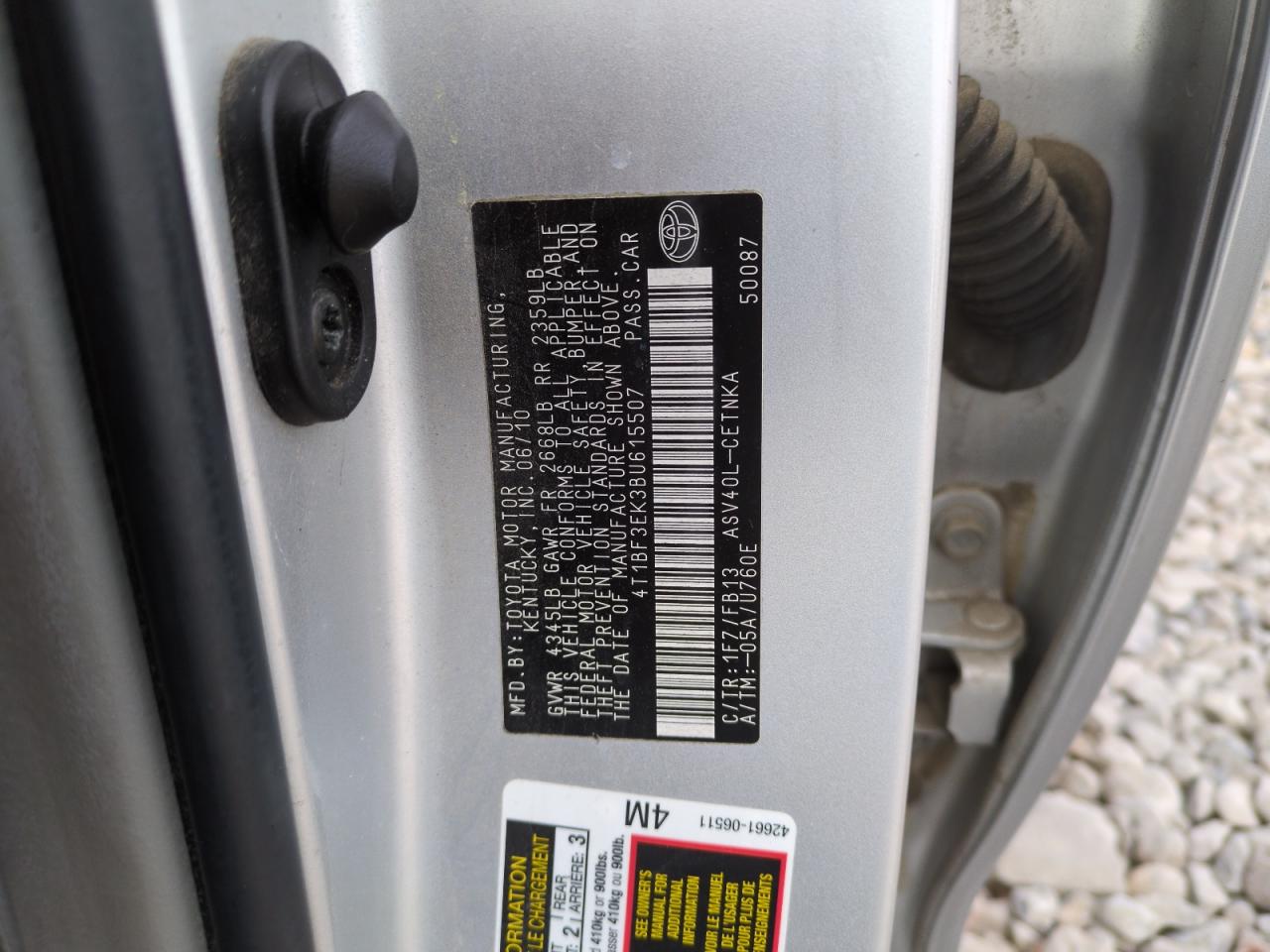 2011 Toyota Camry - Image 13