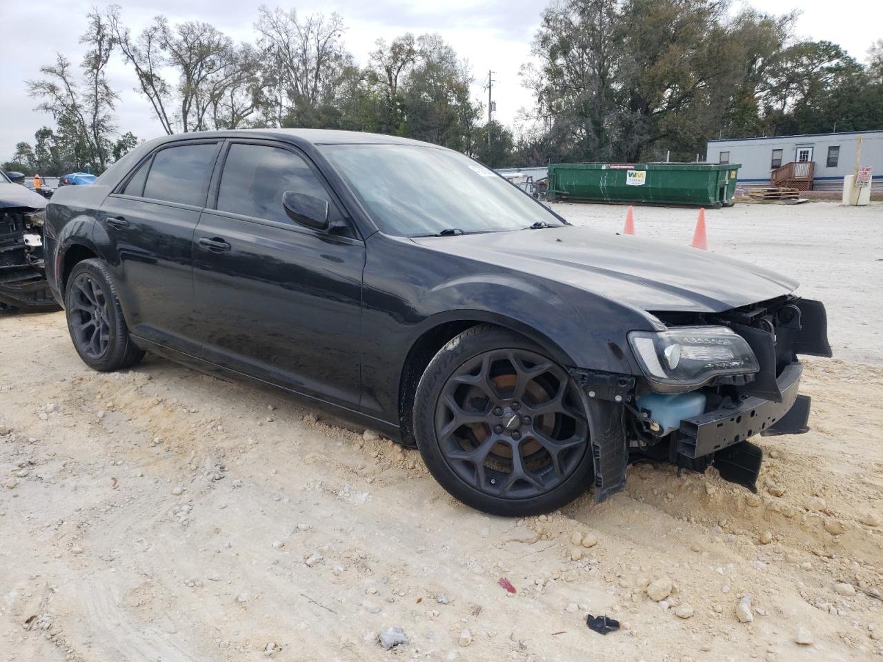 2019 Chrysler 300 - Image 4