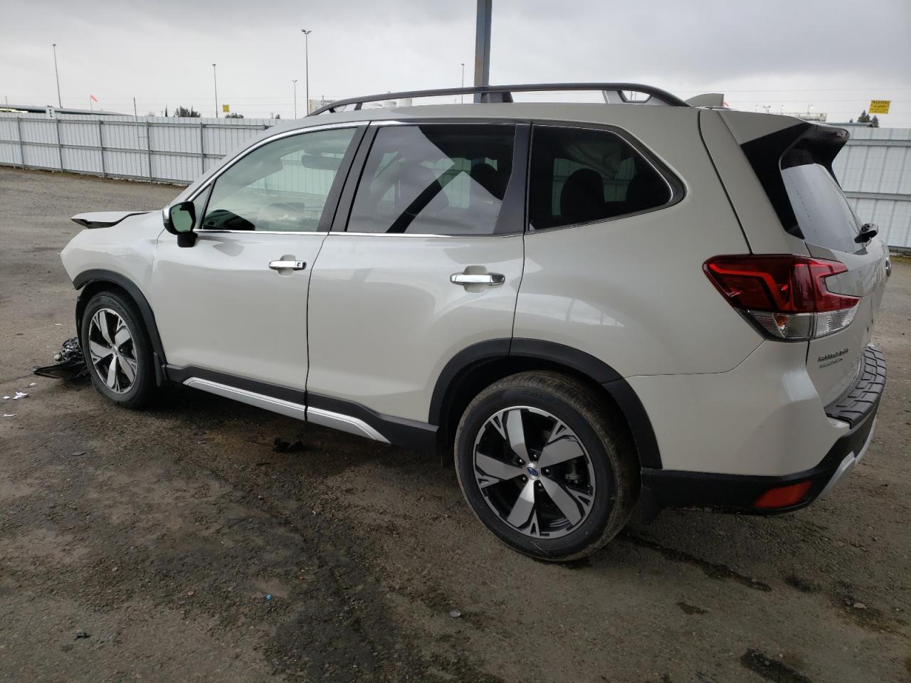 JF2SKAWC1KH414596 SUBARU FORESTER 2019