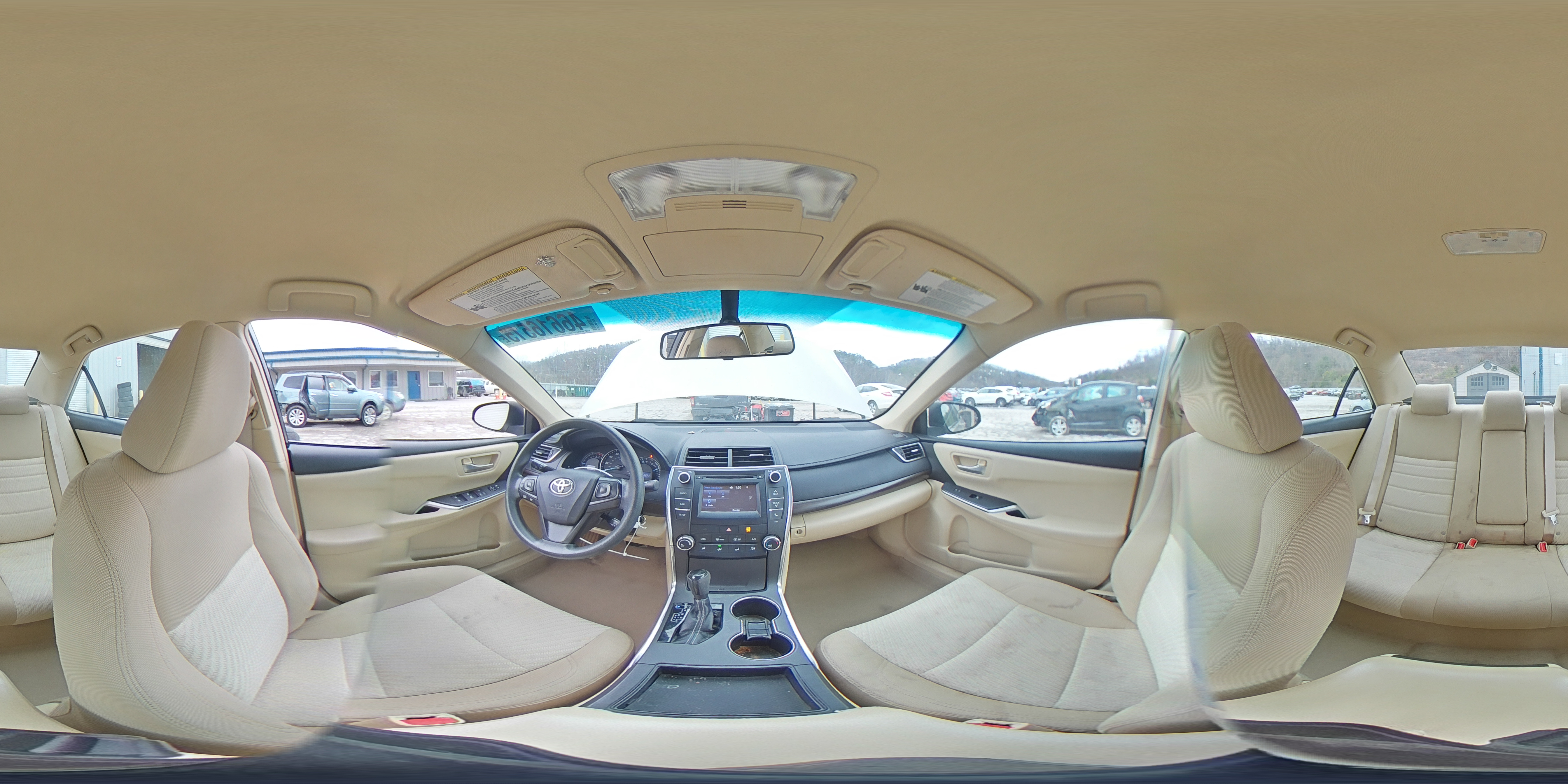 2015 Toyota Camry - Image 12