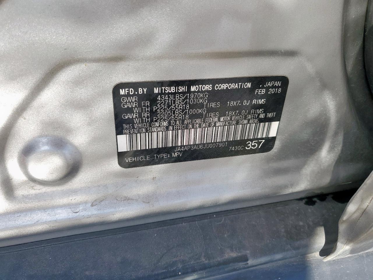 2018 Mitsubishi Outlander - Image 13