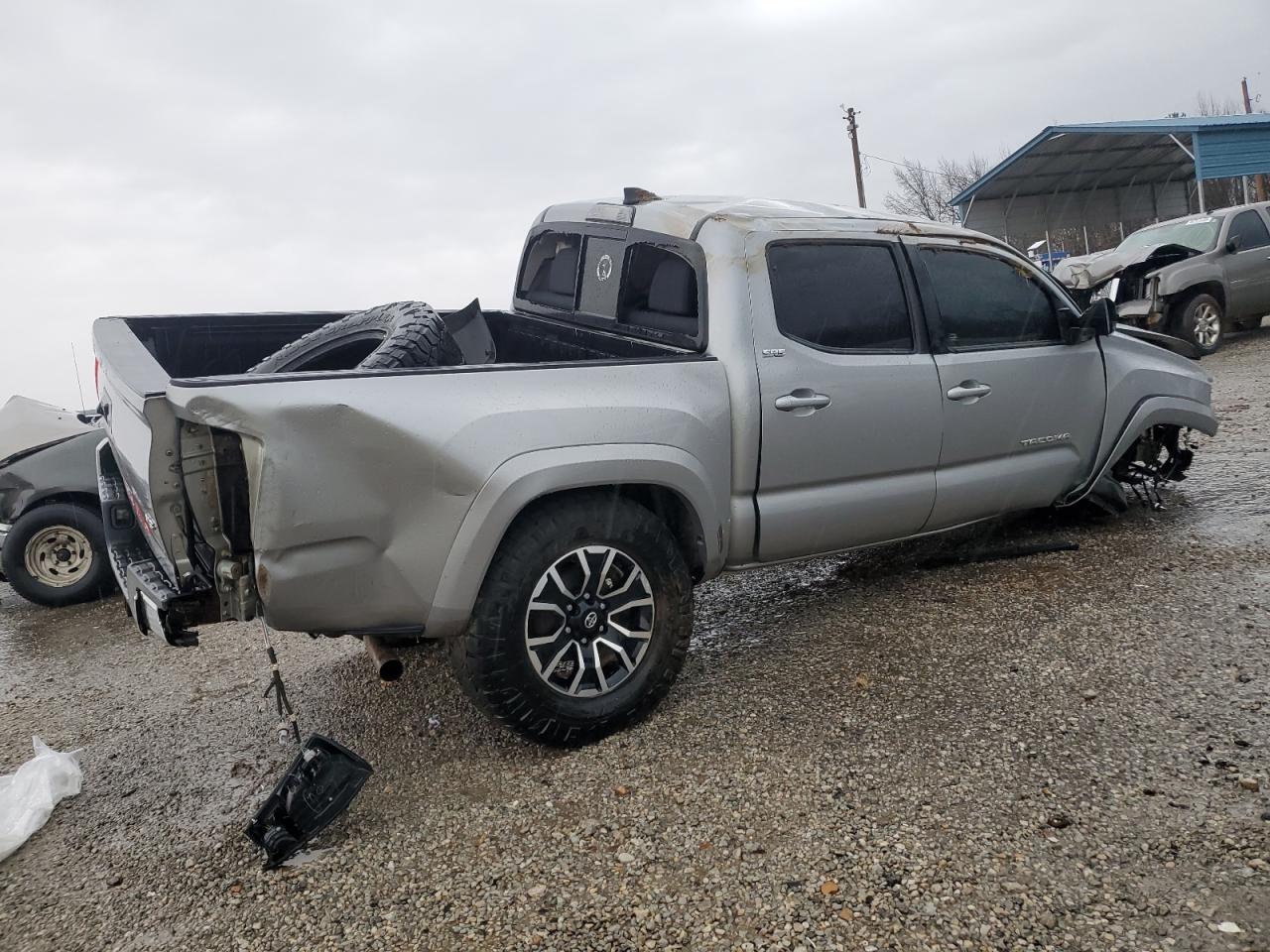 2019 Toyota Tacoma - Image 3