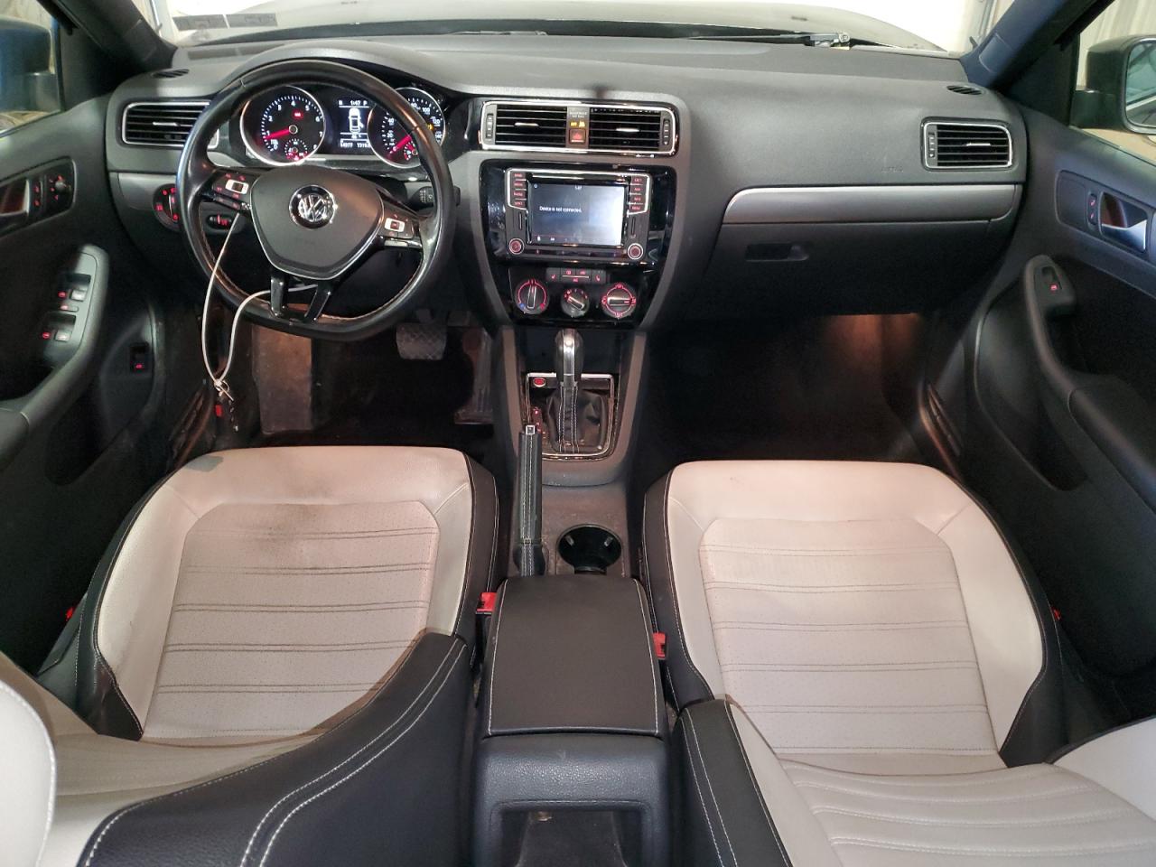 2016 Volkswagen Jetta - Image 8
