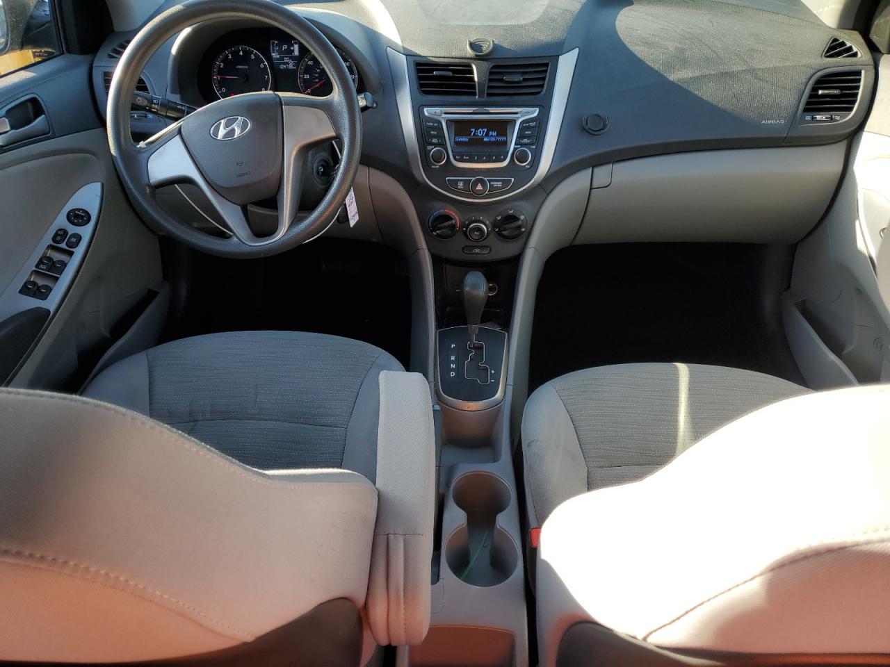 2017 Hyundai Accent - Image 8