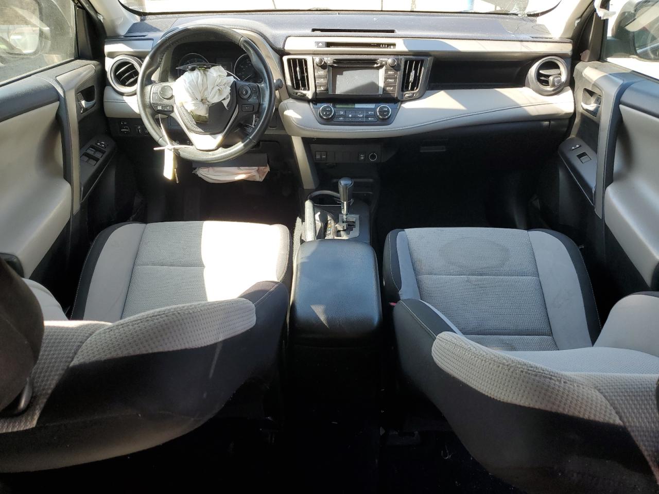 2018 Toyota RAV 4 - Image 8