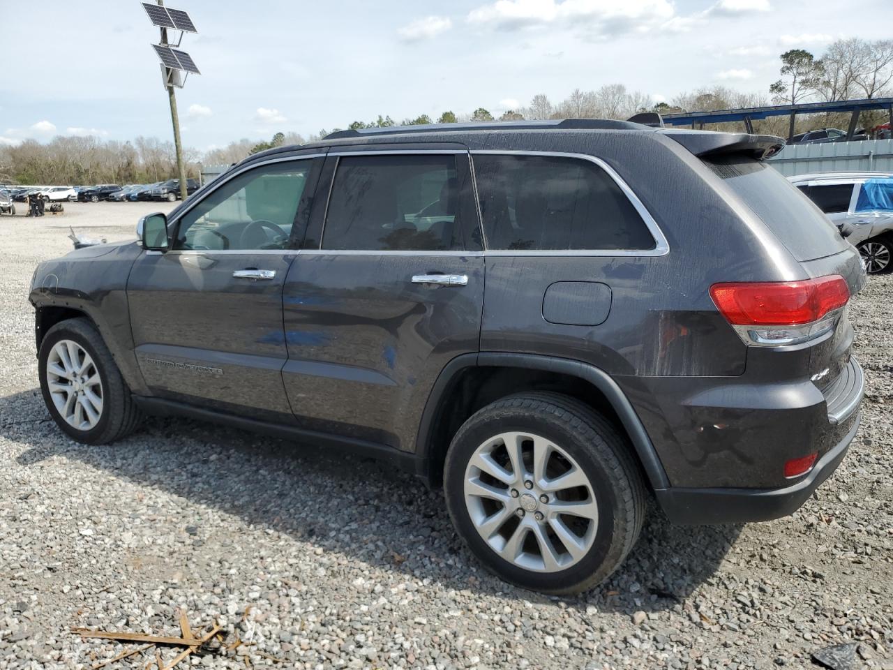 2017 Jeep Grand Cherokee - Image 2