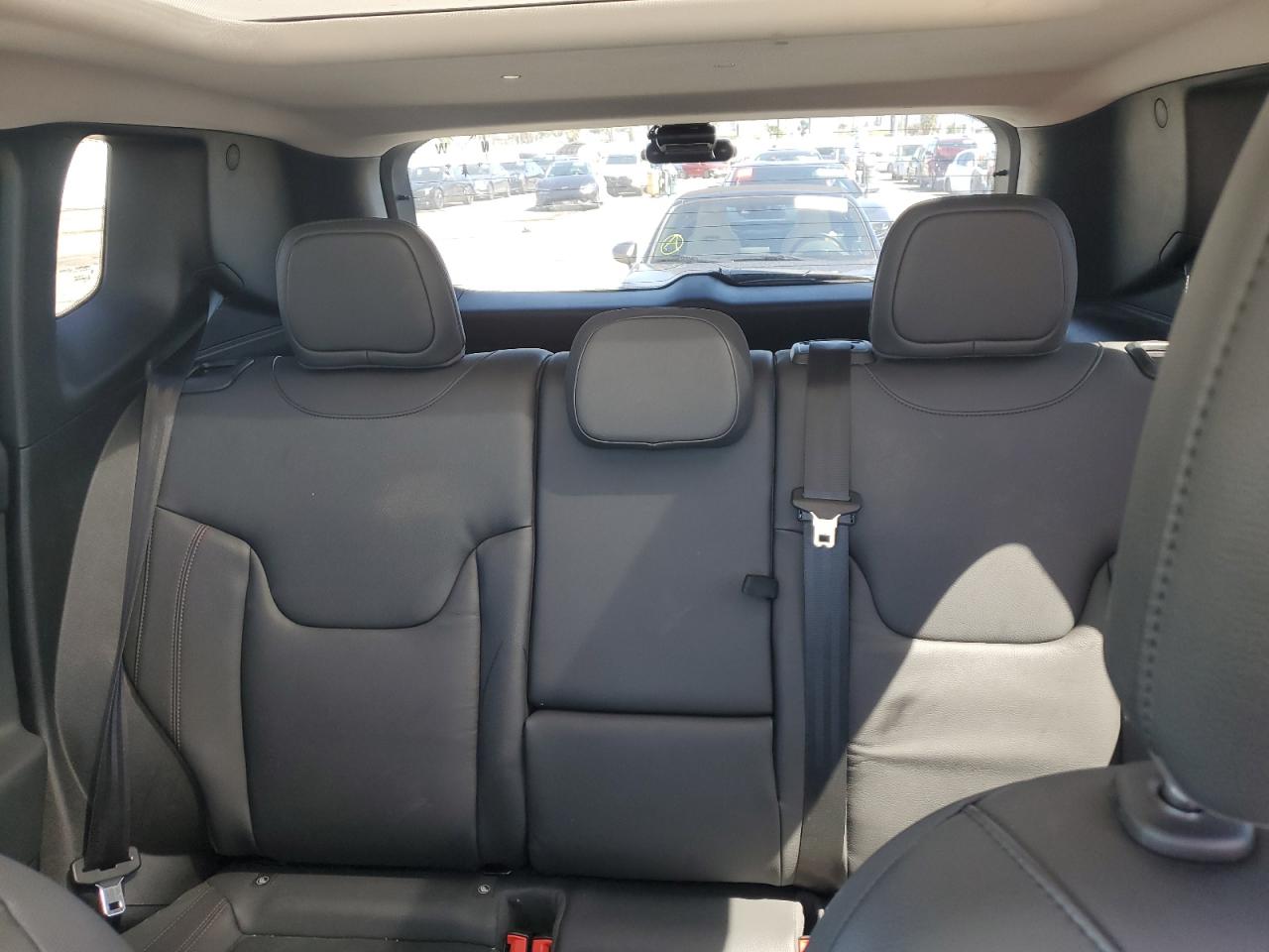 2021 Jeep Renegade - Image 10