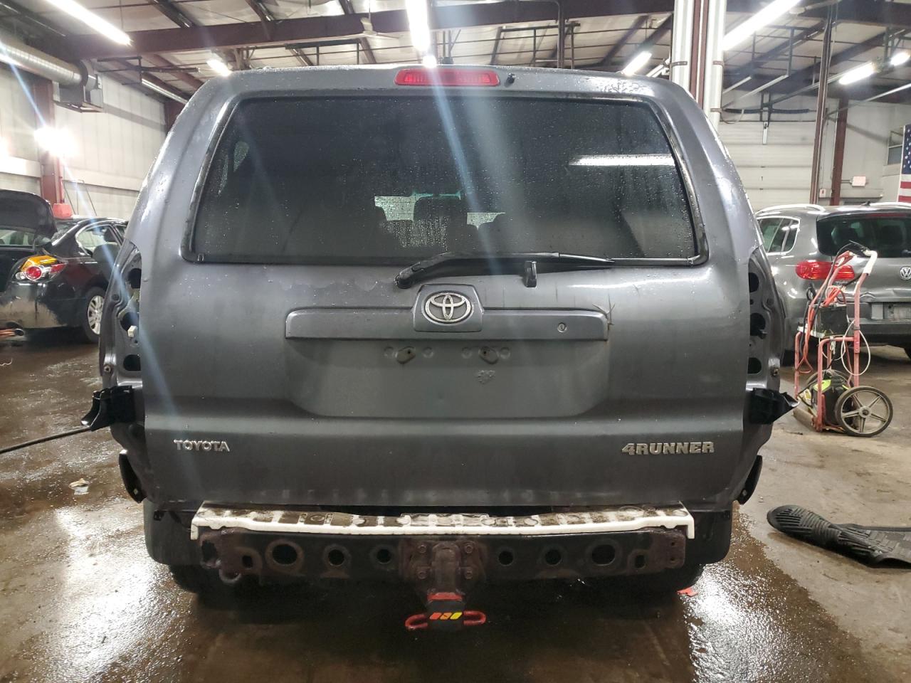 2005 Toyota 4Runner - Image 6
