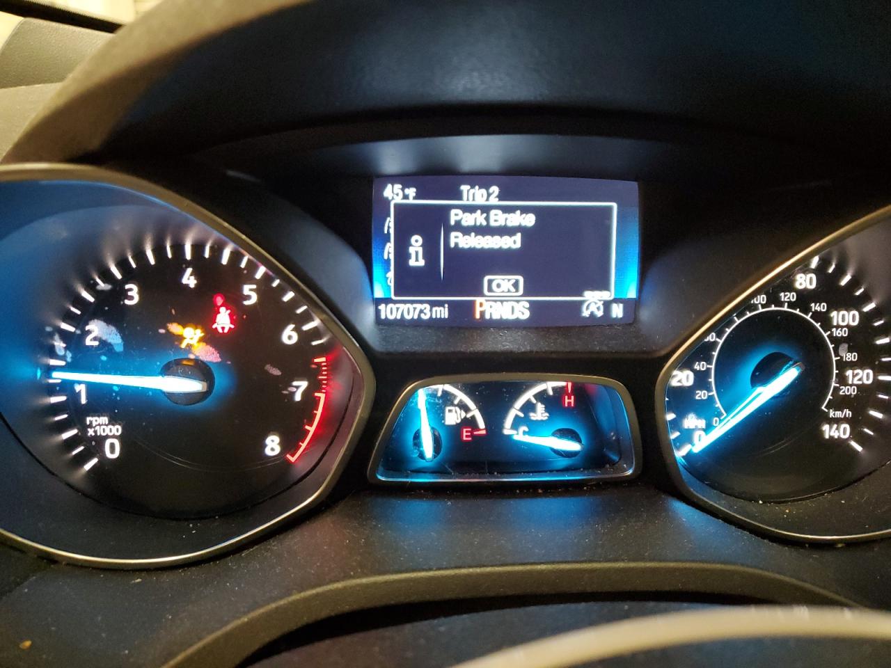 1FMCU9G95HUB44122 FORD ESCAPE 2017