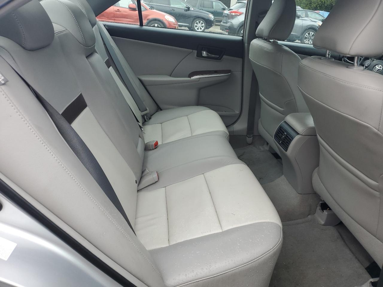 2012 Toyota Camry - Image 10