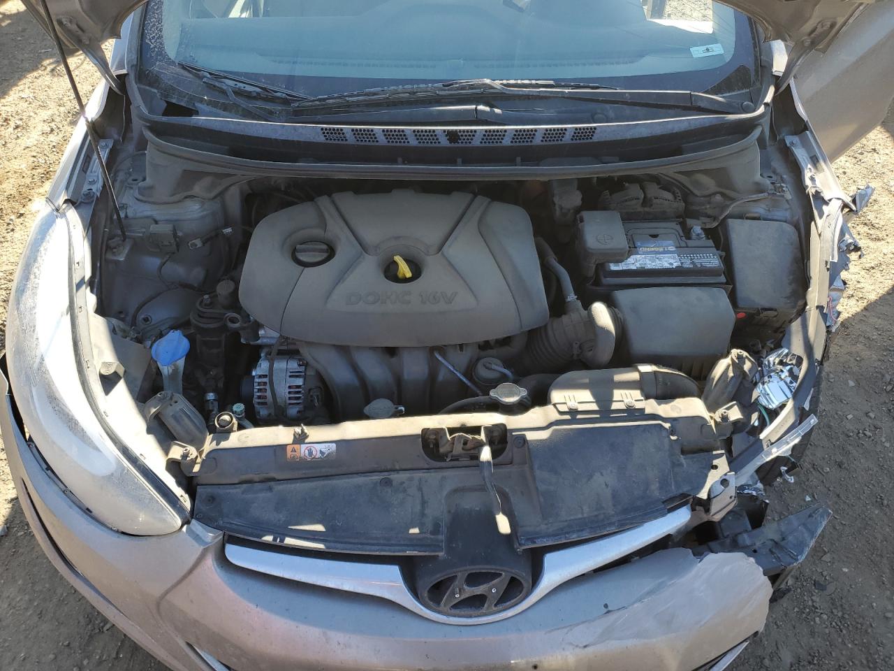 2016 Hyundai Elantra - Image 12