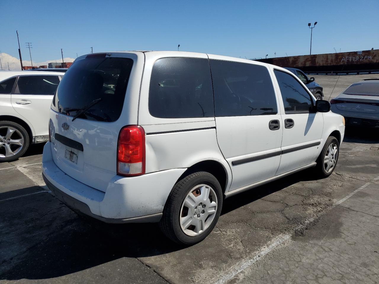 2008 Chevrolet Uplander - Image 3