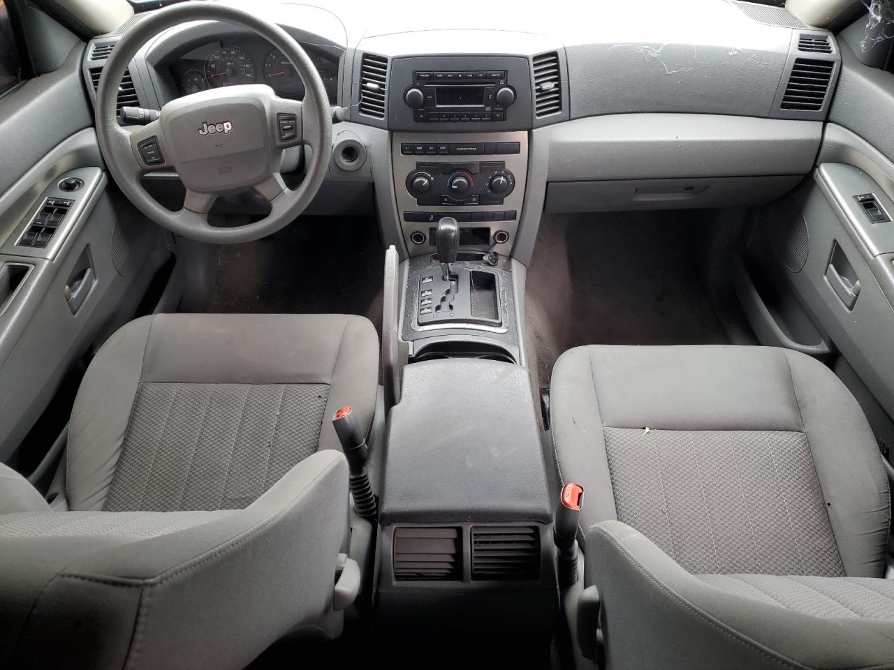 2005 Jeep Grand Cherokee Laredo VIN: 1J4GR48K45C697271 Lot: 42978055