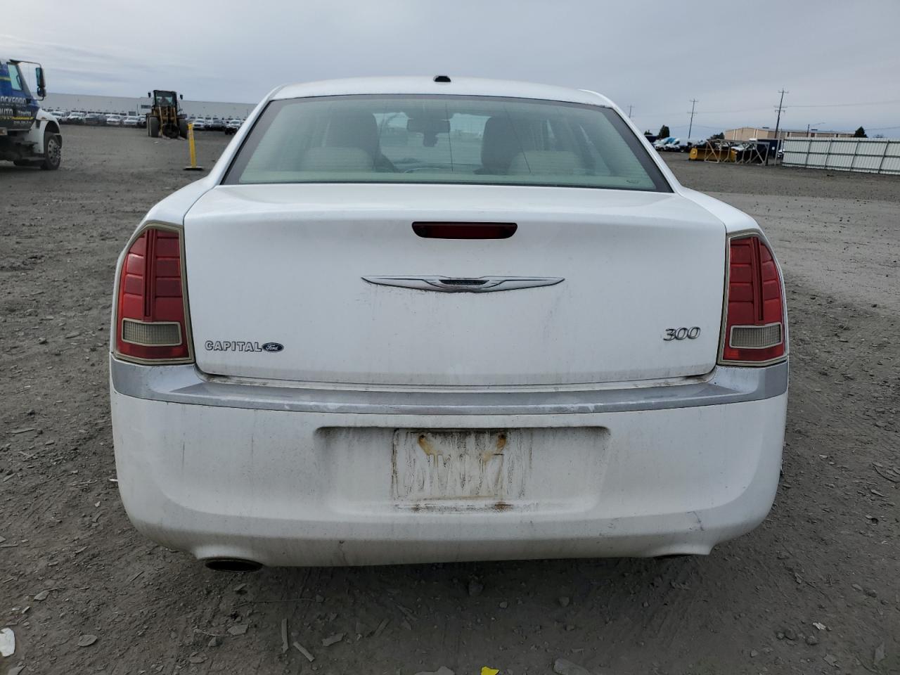 2011 Chrysler 300 - Image 6