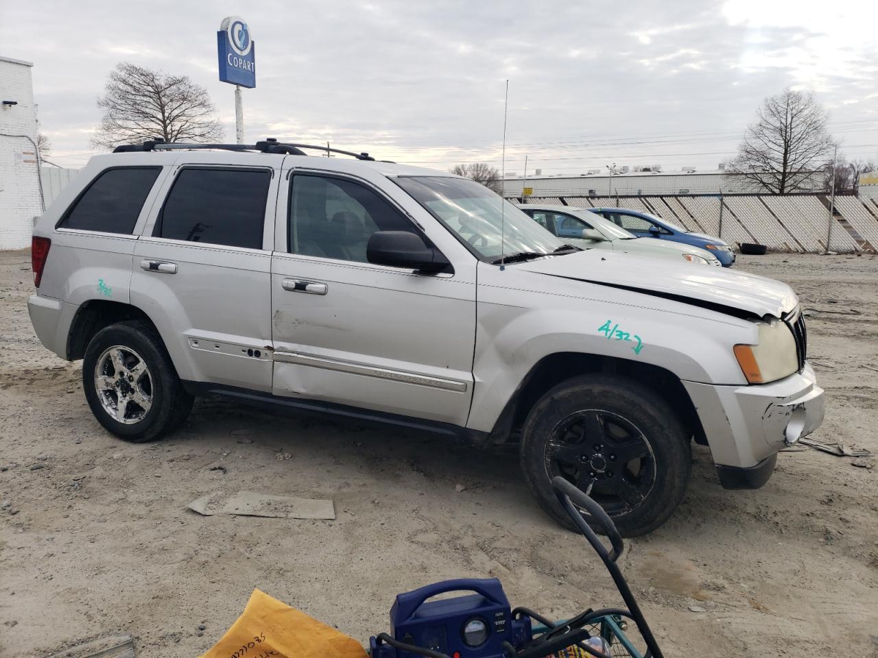 2005 Jeep Grand Cherokee - Image 4