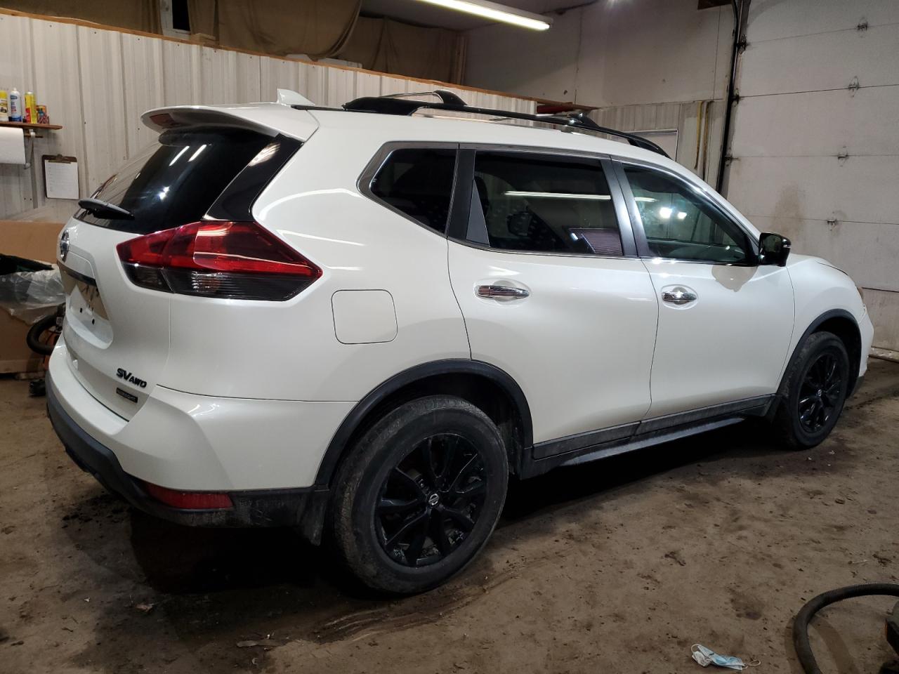 5N1AT2MVXJC755066 NISSAN ROGUE 2018