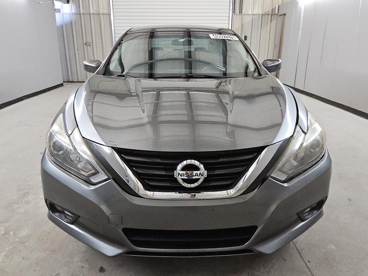 2017 Nissan Altima 2.5 იყიდება Orlando-ში, FL - Minor Dent/Scratches